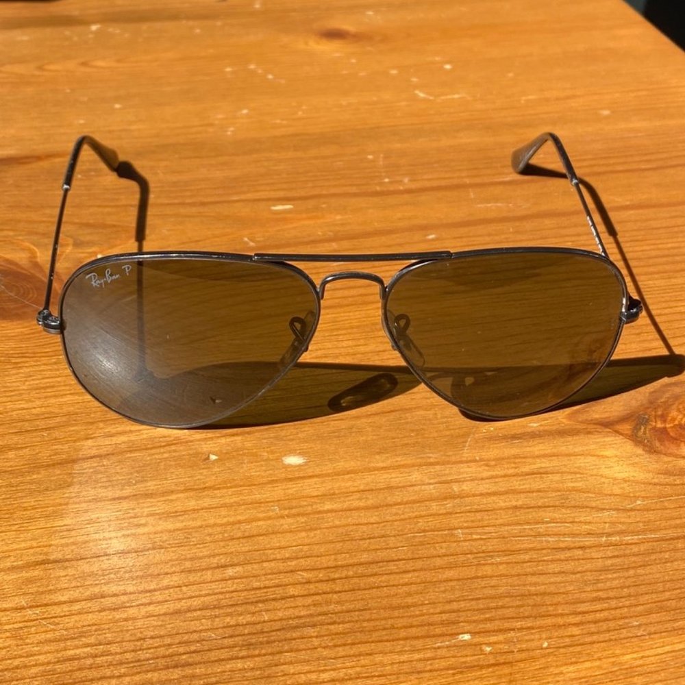 Ray-Ban Aviator Classic Black Metal Sunglasses